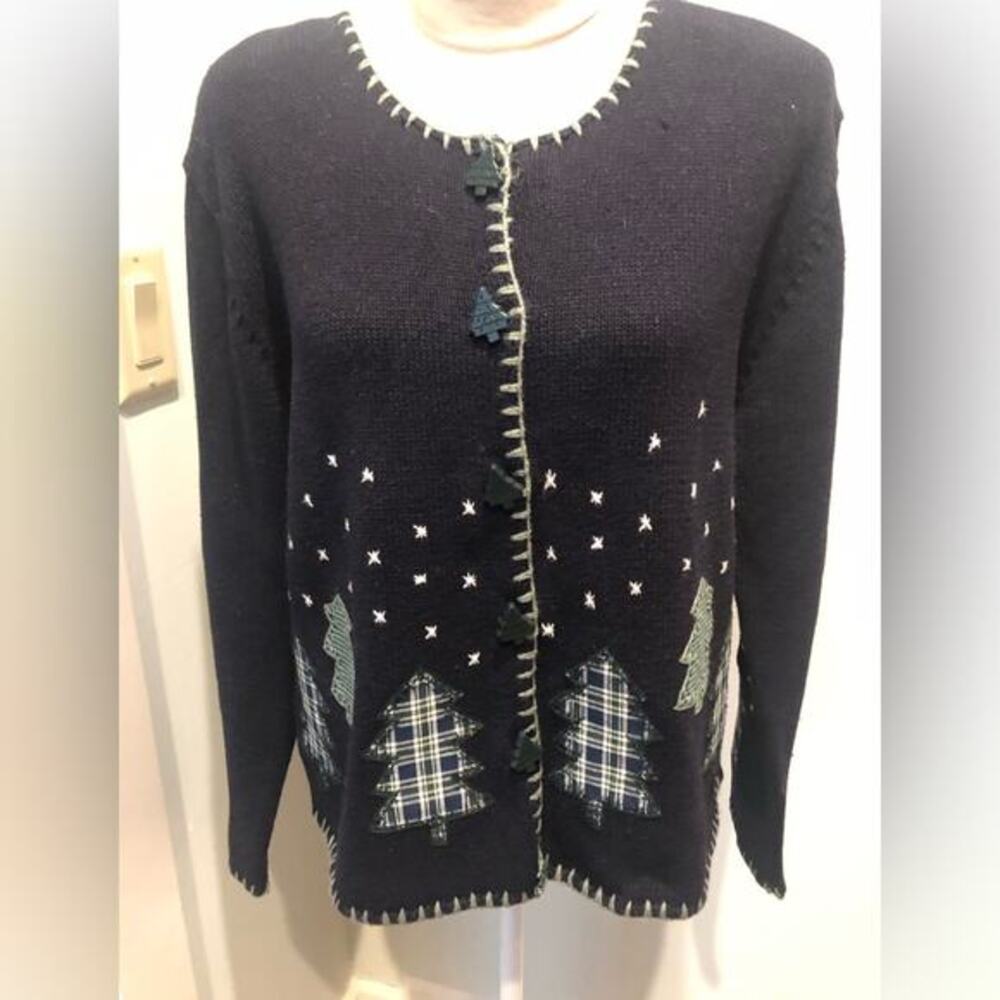 Vintage Ladies Ugly Christmas Sweater Cardigan plaid trees & snow Sz L